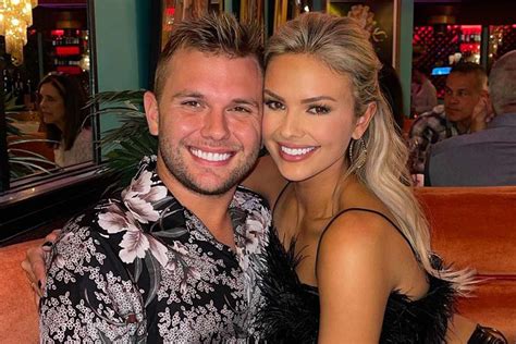 chase and emmy split|Chase Chrisley announces he and fiancée Emmy。